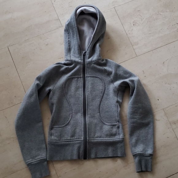 Lululemon Sweater - Picture 1 of 2